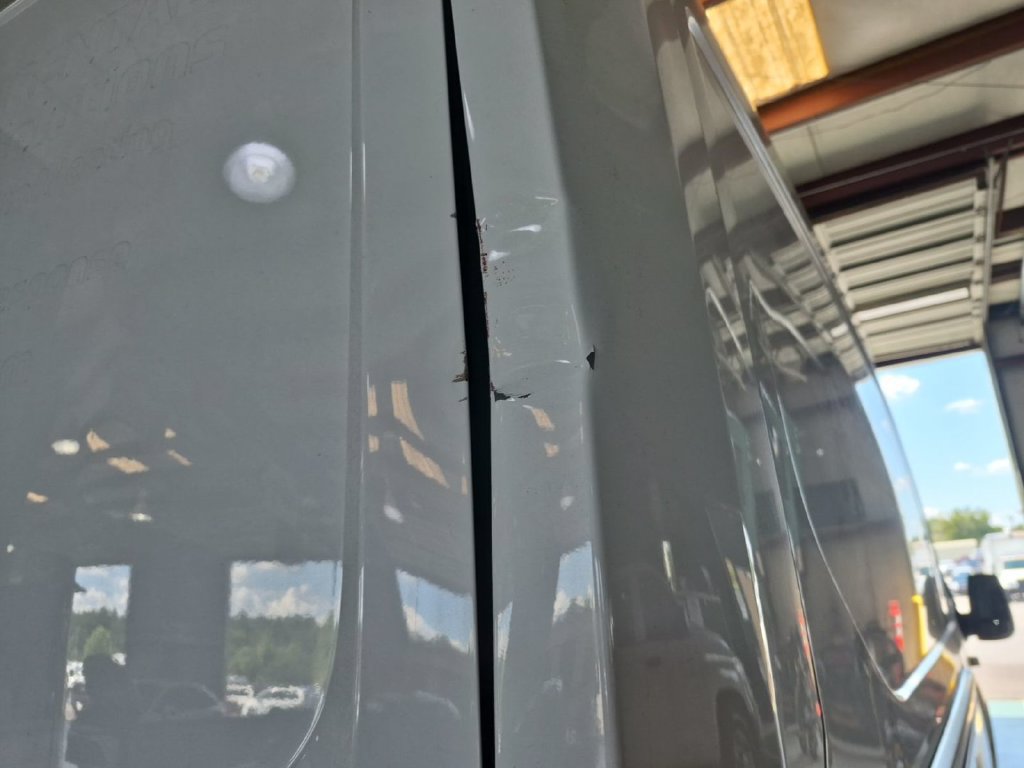 Used 2023 Ford E-Transit Medium Roof RWD image 16