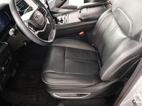 Used 2024 Jeep Grand Wagoneer Series II w/ Quick Order Packagew 28T AWD/4WD image 12