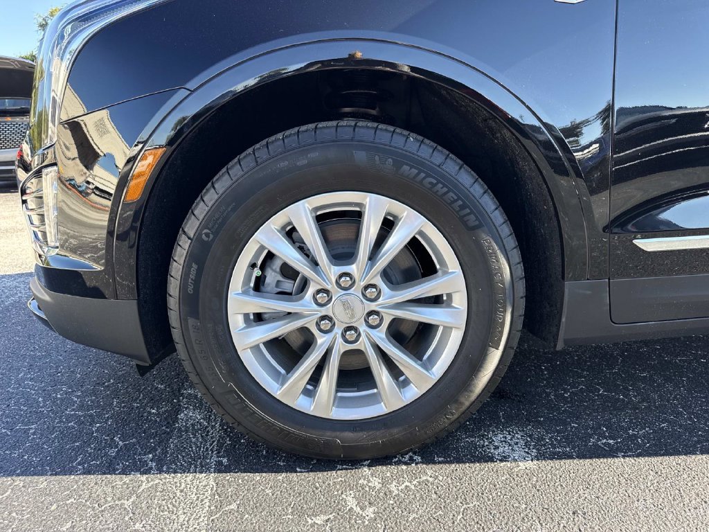 New 2026 Cadillac XT5 Luxury w/ LPO, Premium Carpet Package AWD/4WD image 10