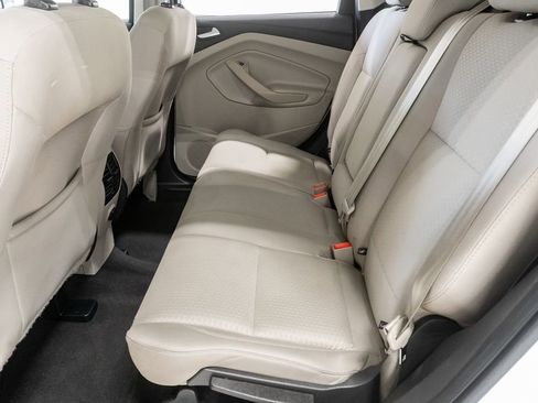 Used 2017 Ford Escape SE FWD image 21
