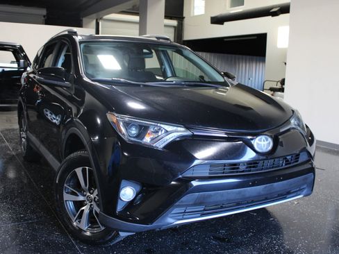 Used 2018 Toyota RAV4 XLE w/ Plus Extra Value Package image 30