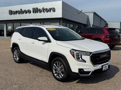 Used 2024 GMC Terrain SLT