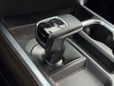 Used 2023 Chevrolet Silverado 1500 LT Trail Boss w/ LT Trail Boss Premium Package AWD/4WD image 19