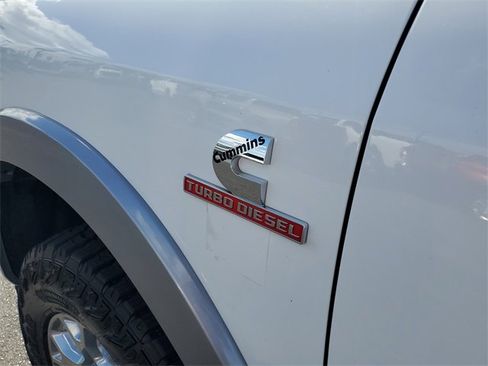 Used 2019 RAM 2500 Laramie image 9