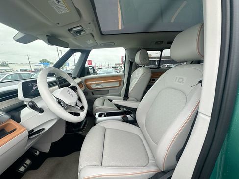 New 2025 Volkswagen ID. Buzz 1st Edition image 38