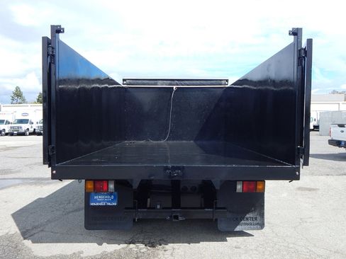 Used 2018 Isuzu NPR image 4