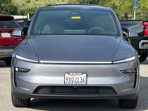Used 2026 Tesla Model Y 2WD image 10