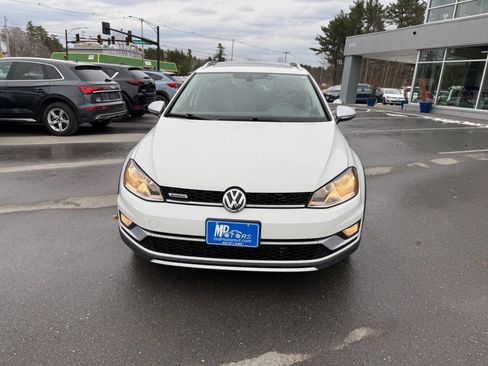 Used 2017 Volkswagen Golf Alltrack SEL image 3