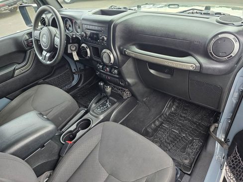 Used 2015 Jeep Wrangler Unlimited Sport AWD/4WD image 18