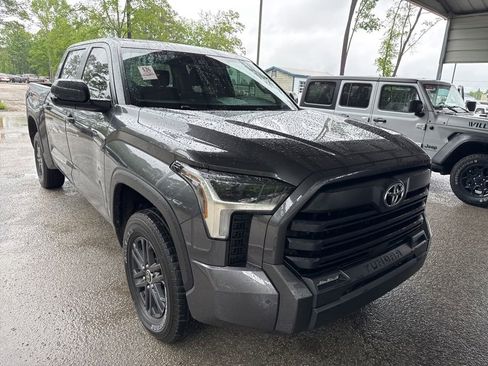 Used 2024 Toyota Tundra SR5 w/ SR5 Convenience Package AWD/4WD image 2