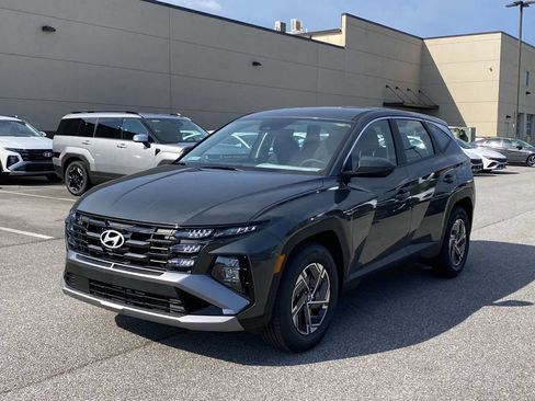 New 2026 Hyundai Tucson Blue SE FWD image 4
