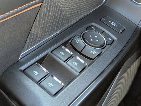 Used 2024 Ford F450 Platinum w/ FX4 Off-Road Package image 27