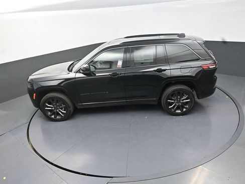 New 2026 Jeep Grand Cherokee Limited AWD/4WD image 14