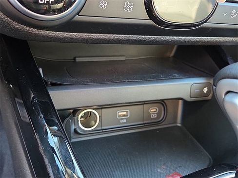 Used 2023 Kia Soul GT-Line image 25