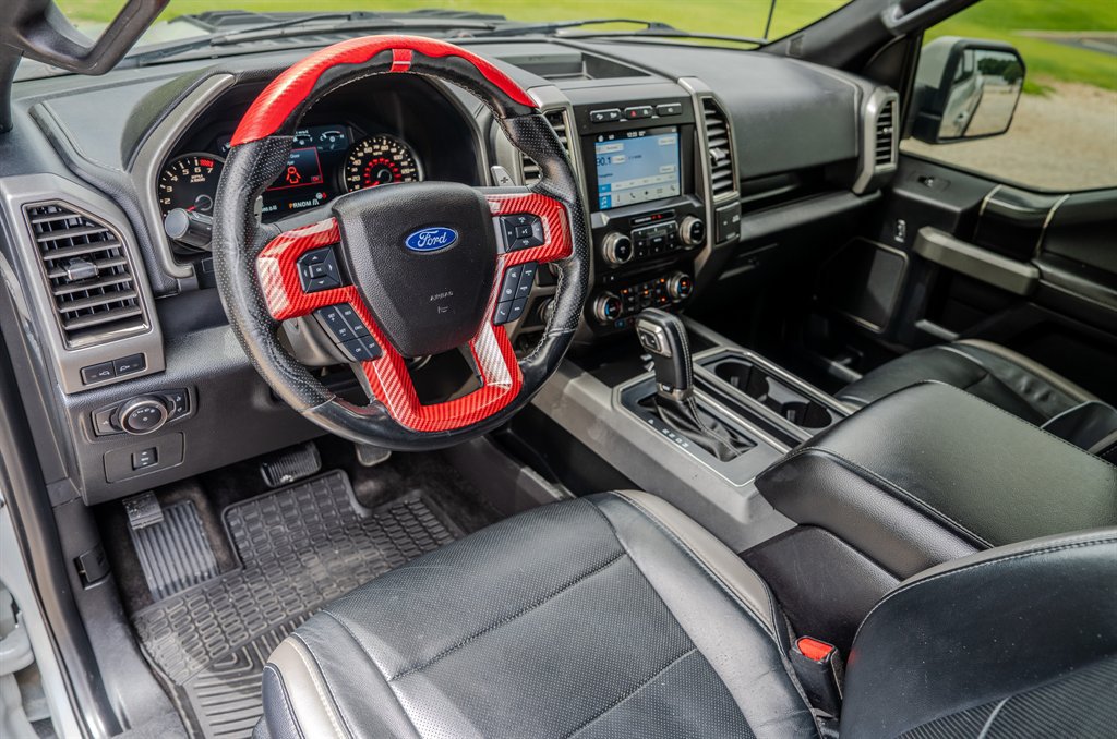 Used 2017 Ford F150 Raptor w/ Equipment Group 802A Luxury AWD/4WD image 14