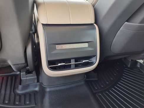 Used 2024 Lincoln Nautilus Premier AWD/4WD image 15