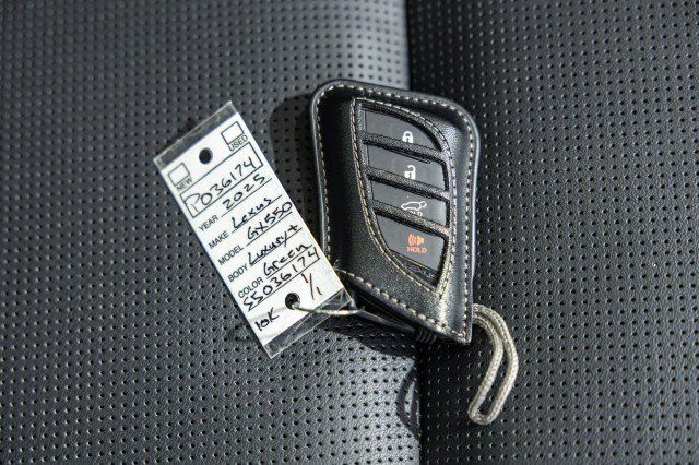 Used 2025 Lexus GX 550 w/ Cold Area Package AWD/4WD image 53