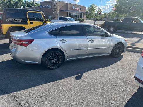 Used 2016 Toyota Avalon Touring w/ Protection Package FWD image 2
