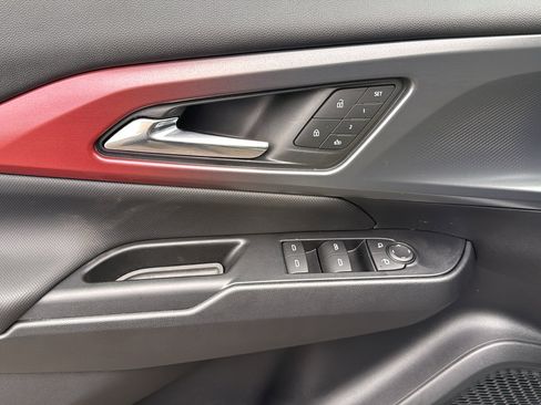 New 2026 Chevrolet Equinox EV RS image 21