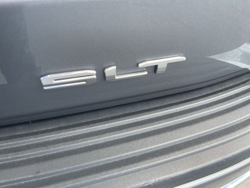 Used 2022 GMC Yukon SLT w/ SLT Premium Package AWD/4WD image 14