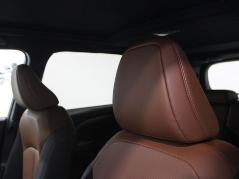 New 2026 Subaru Forester Touring image 5