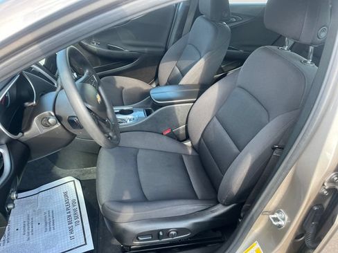 Used 2024 Chevrolet Malibu LT FWD image 9