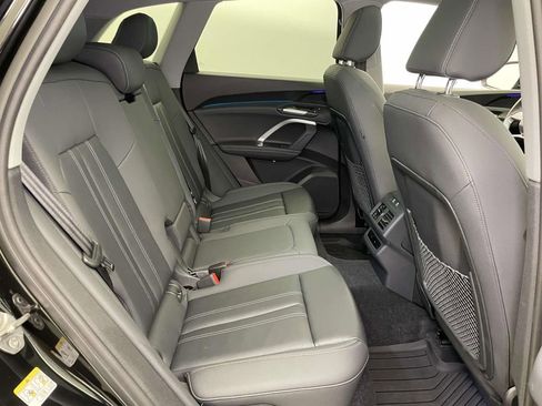 Certified 2025 Audi Q5 Premium w/ Convenience Package image 22