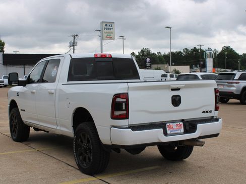 Used 2023 RAM 3500 Laramie AWD/4WD image 9