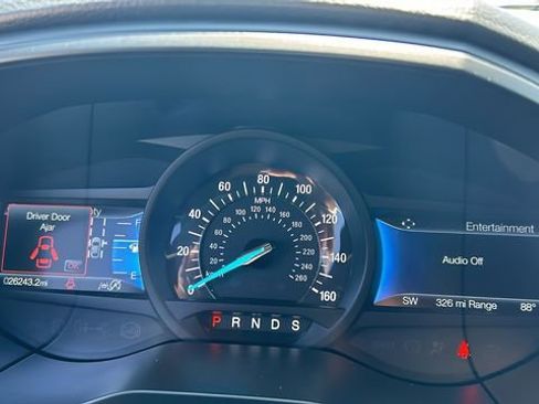 Used 2022 Ford Edge ST-Line image 18