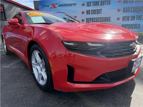 Used 2020 Chevrolet Camaro LT image 10