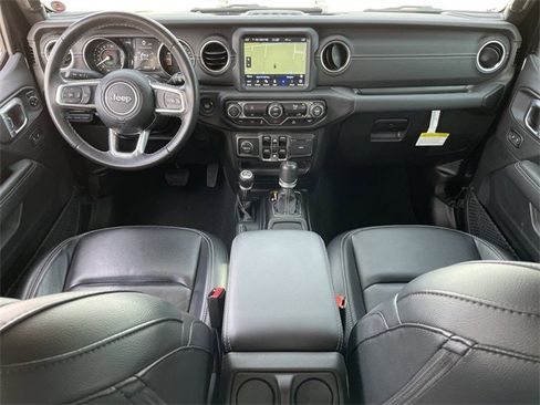 Used 2022 Jeep Wrangler Unlimited Sahara image 10