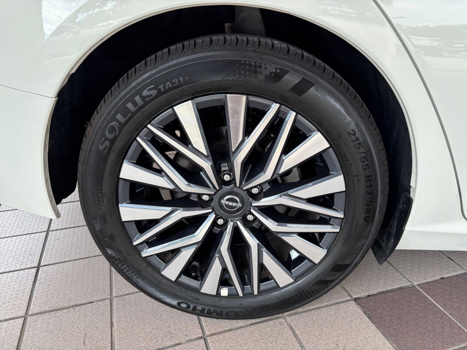 Used 2026 Nissan Altima 2.5 SV FWD image 29