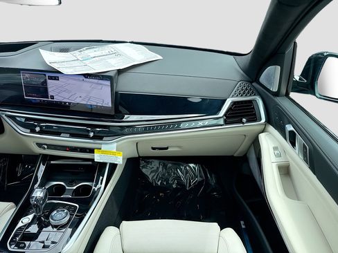 New 2026 BMW ALPINA XB7 AWD/4WD image 19