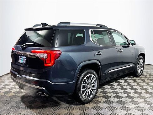 Used 2021 GMC Acadia Denali w/ Denali Ultimate Package image 8