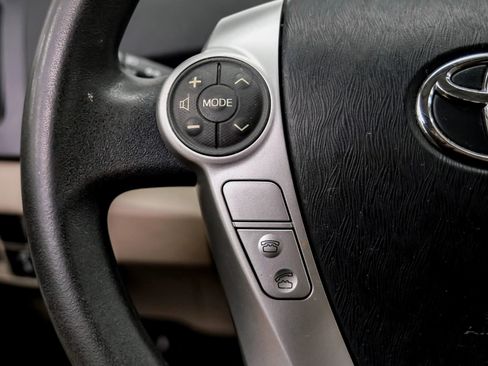 Used 2013 Toyota Prius Two FWD image 18