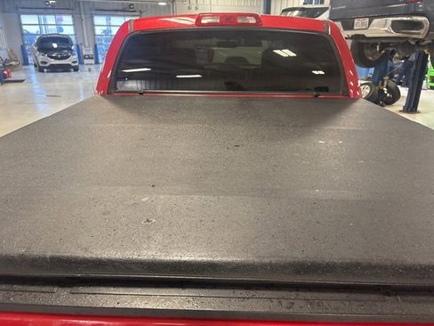 Used 2014 Toyota Tundra Platinum image 32