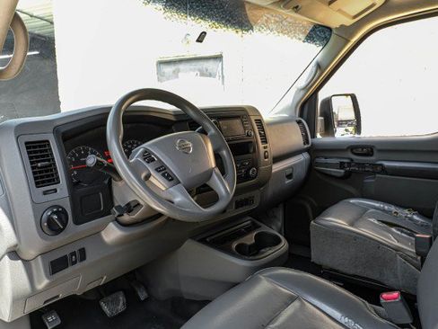Used 2018 Nissan NV 1500 S RWD image 2