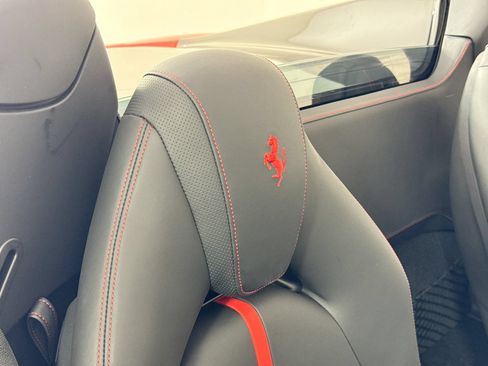 Certified 2022 Ferrari F8 Tributo RWD image 23