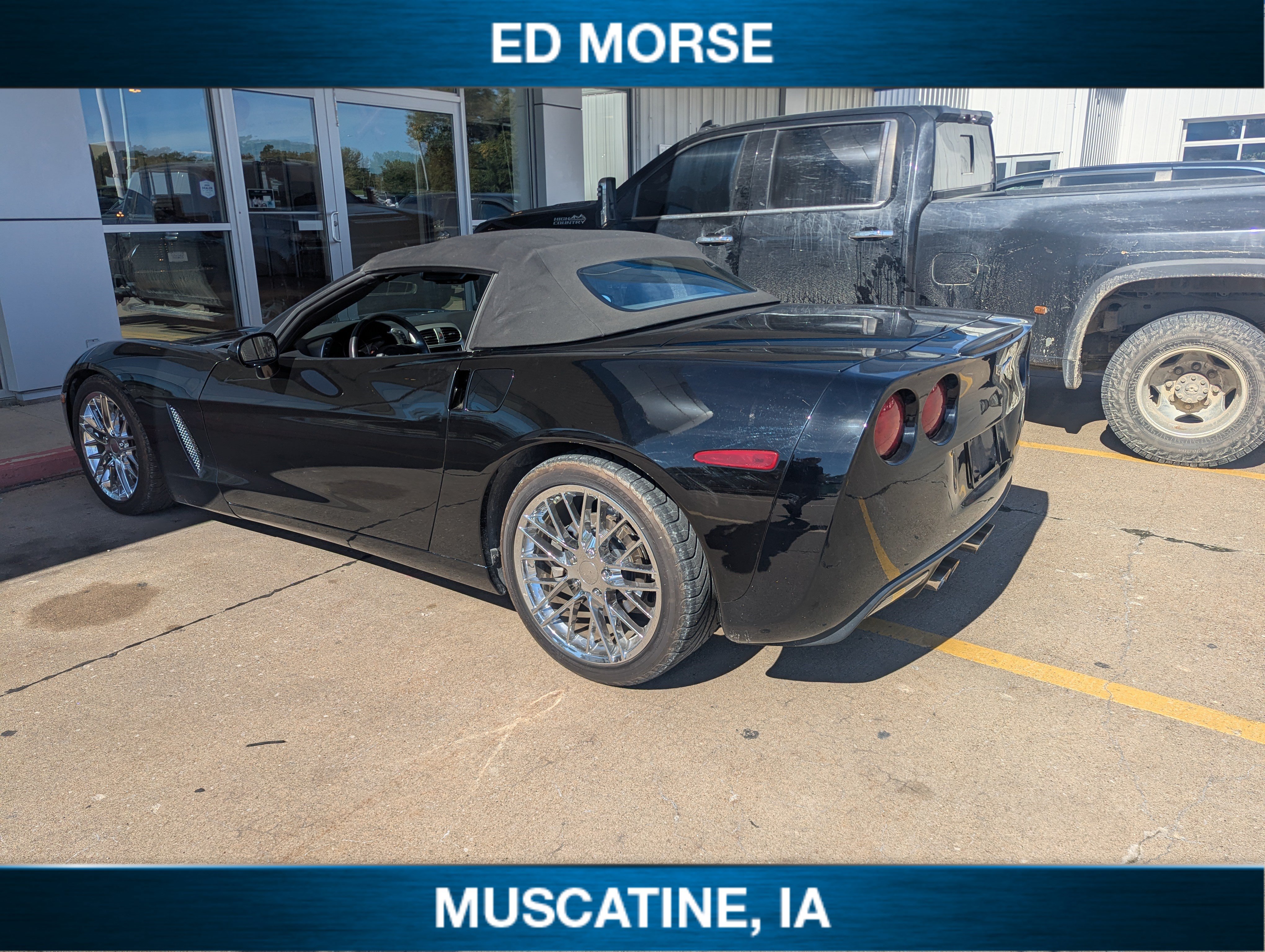 Used 2005 Chevrolet Corvette Convertible w/ Preferred Equipment Group RWD image 4