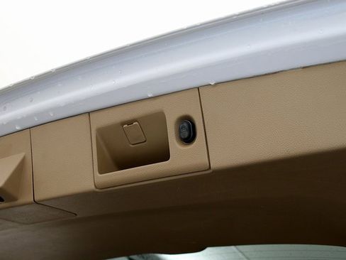 Used 2018 Cadillac Escalade ESV Platinum image 36