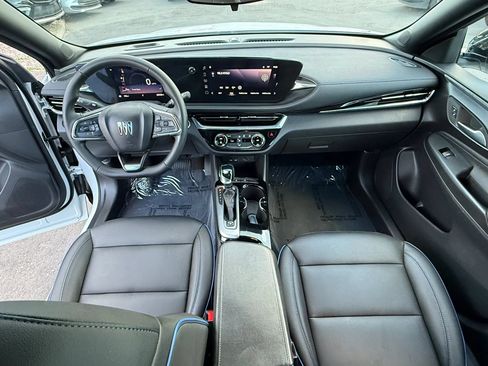Used 2025 Buick Envista Sport Touring FWD image 22
