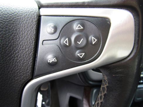 Used 2014 GMC Sierra 1500 SLT w/ SLT Crew Cab Value Package image 17