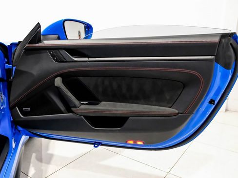 Used 2022 Porsche 911 Targa 4 GTS image 38