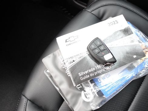 Used 2023 Chevrolet Silverado 1500 Custom image 36