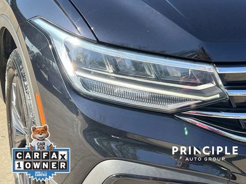 Certified 2023 Volkswagen Tiguan SE w/ Panoramic Sunroof Package image 9