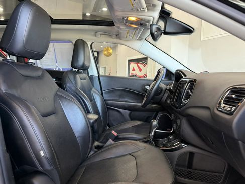 Used 2017 Jeep Compass Limited AWD/4WD image 24