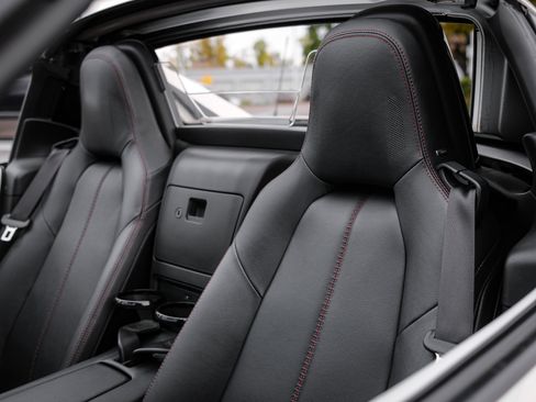 Used 2017 MAZDA MX-5 Miata RF Grand Touring image 26