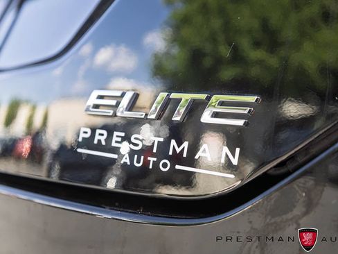 Used 2025 Honda Pilot Elite image 13