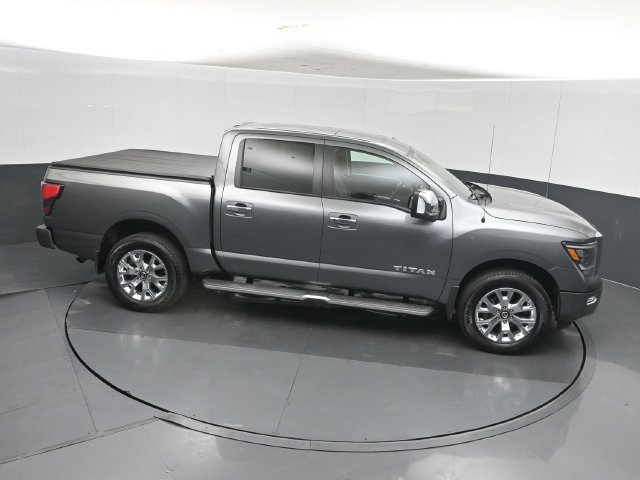 Used 2021 Nissan Titan SL w/ Moonroof Package AWD/4WD image 43