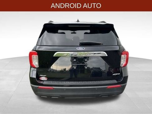 Used 2023 Ford Explorer XLT AWD/4WD image 6